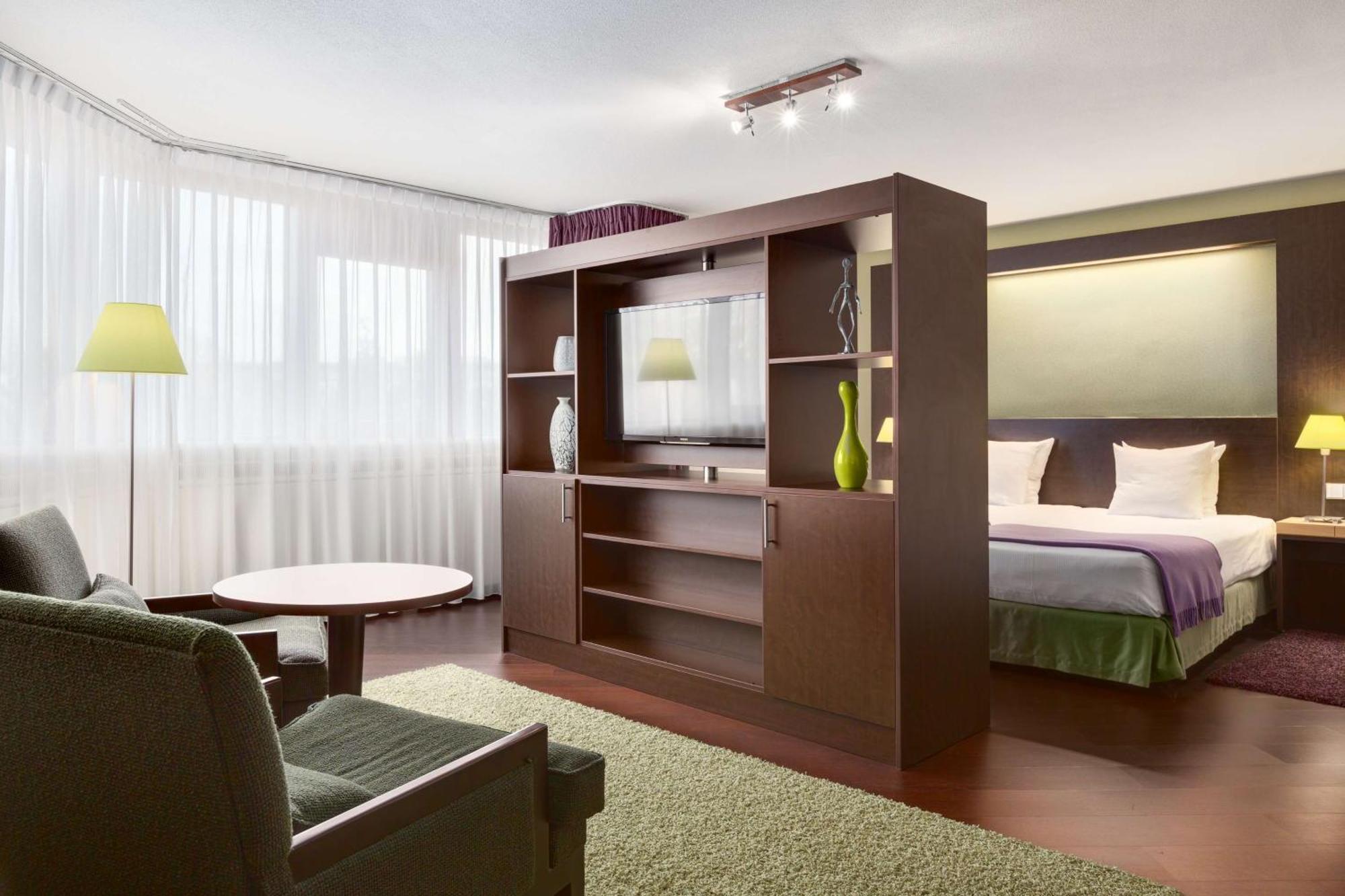 Hotel Nh 4*